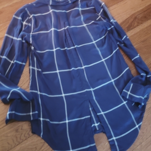 NEW! JESSICA SIMPSON Plaid Buttondown Blouse Small. - Picture 4 of 7
